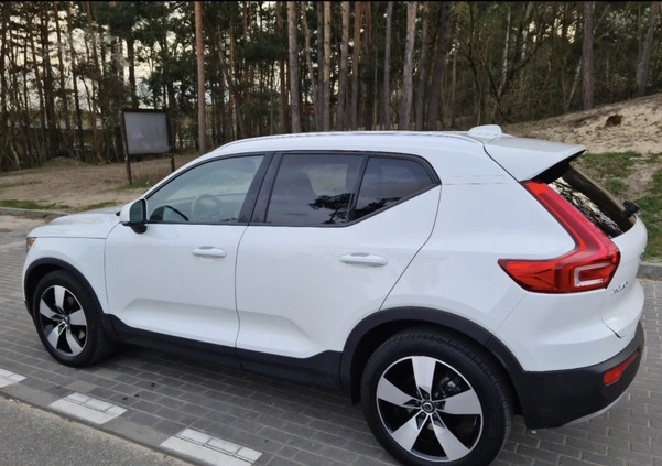 Volvo XC 40 cena 114900 przebieg: 47500, rok produkcji 2019 z Sulejówek małe 191